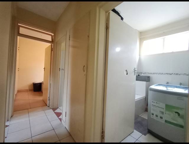 2 BEDROOM FLAT FOR SALE IN THE WOLDS